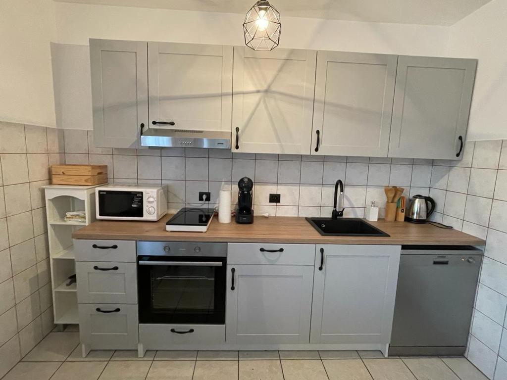 Apartment Antonija Punta Skala Next To Falkensteiner Petrčane