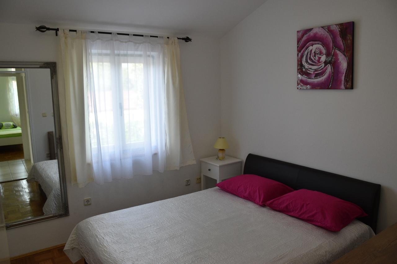Apartment Antonija Punta Skala Next To Falkensteiner Petrcane